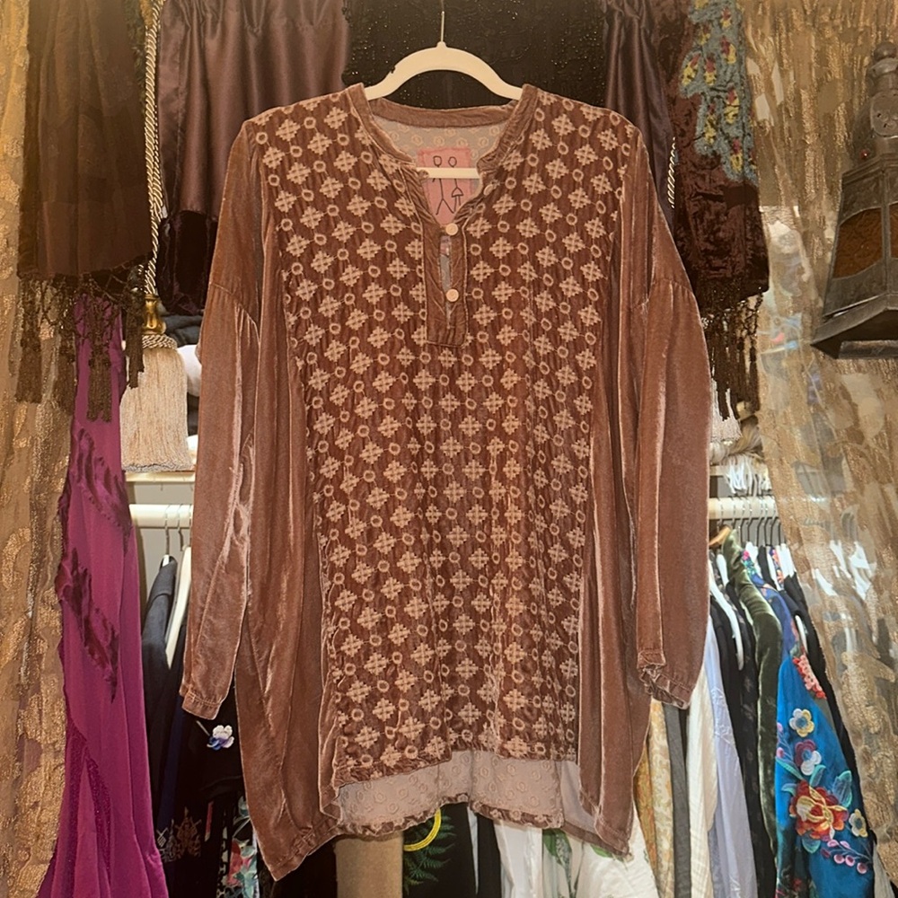 Johnny Was Oversized Velvet Top Tunic Medieval Roses XS Blouse Blush Tan Pink